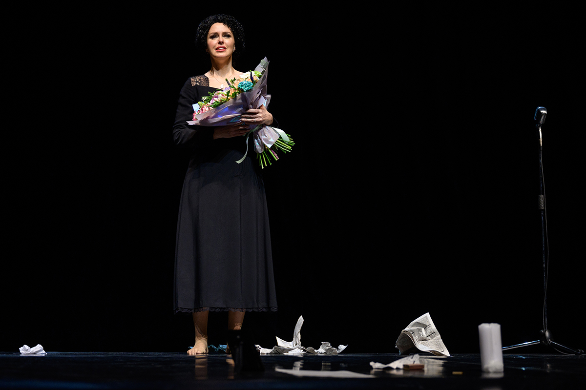 Алёна Биккулова. Моноспектакль-концерт «Эдит Пиаф. Жизнь в розовом цвете.»