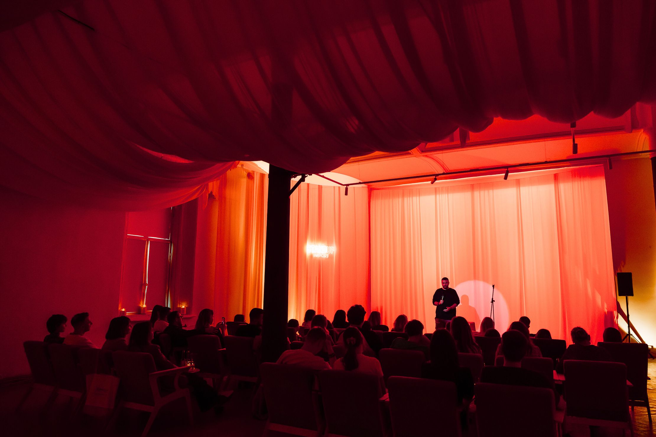 Гастро-стендап. Комедийный концерт с ужином от Шефа в старинном особняке