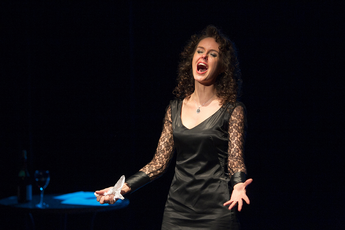 Алёна Биккулова. Моноспектакль-концерт «Эдит Пиаф. Жизнь в розовом цвете.»