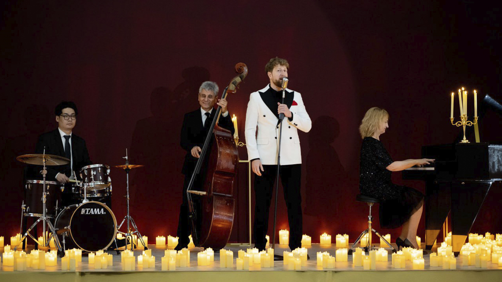 Магия джаза при свечах