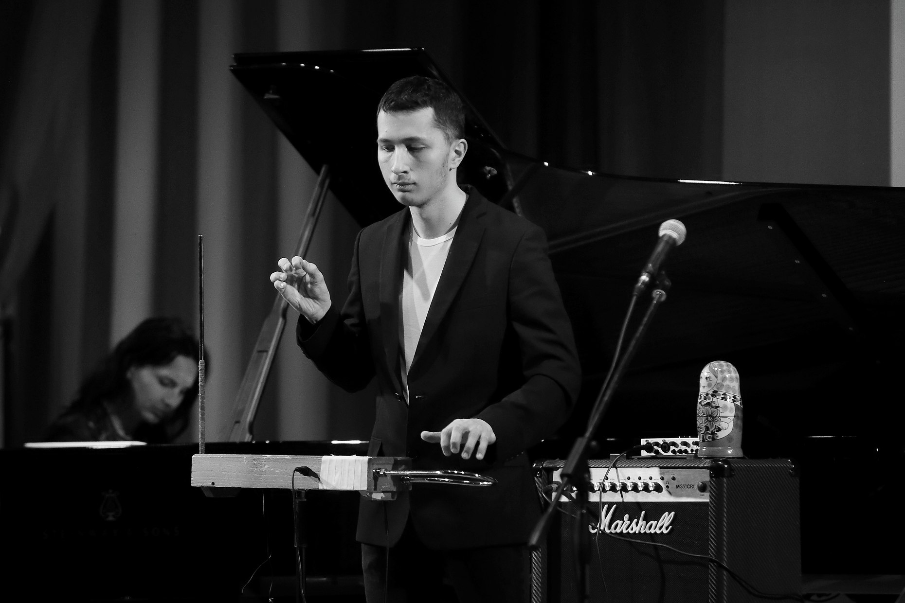 Голос Земли: Петр Термен х SymphoCat. Терменвокс и эмбиент.