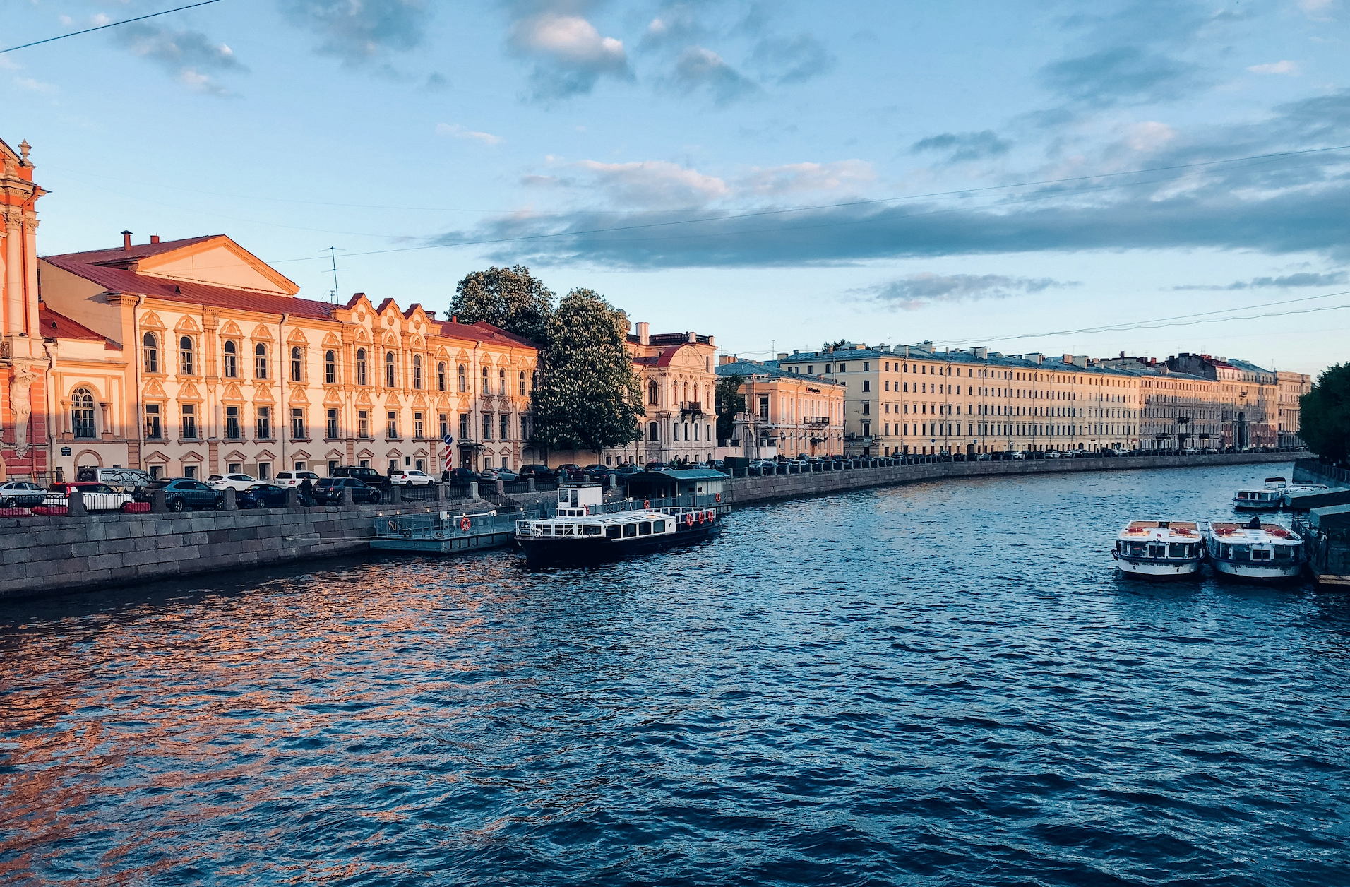 Вечерняя обзорная экскурсия по Санкт-Петербургу