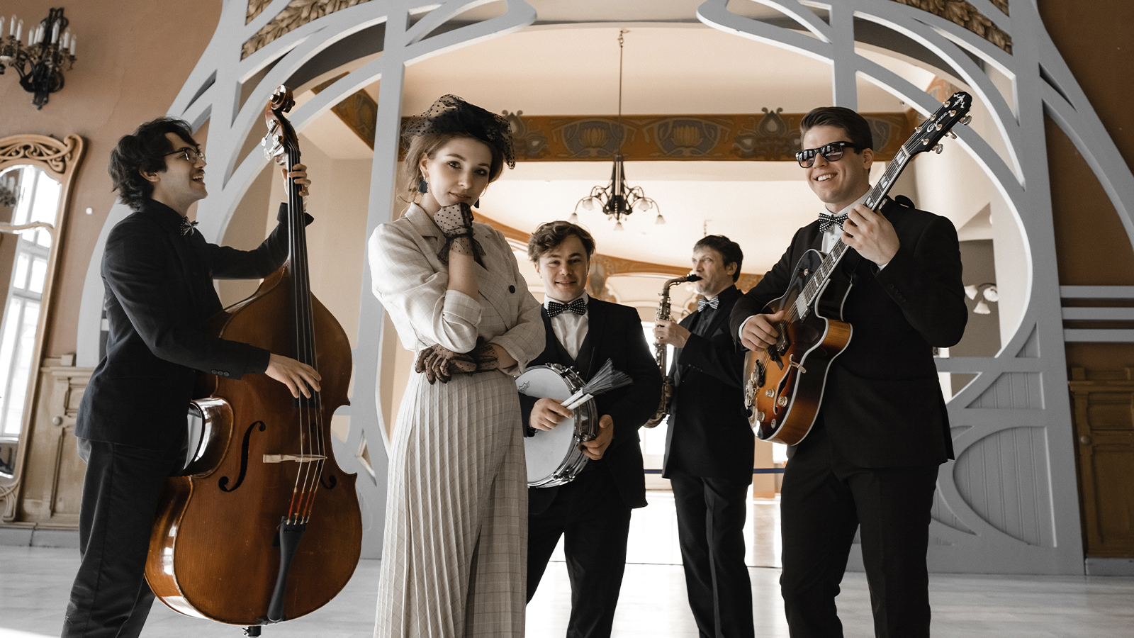 Концерт-ужин при свечах «Под небом Парижа. Французский шансон»